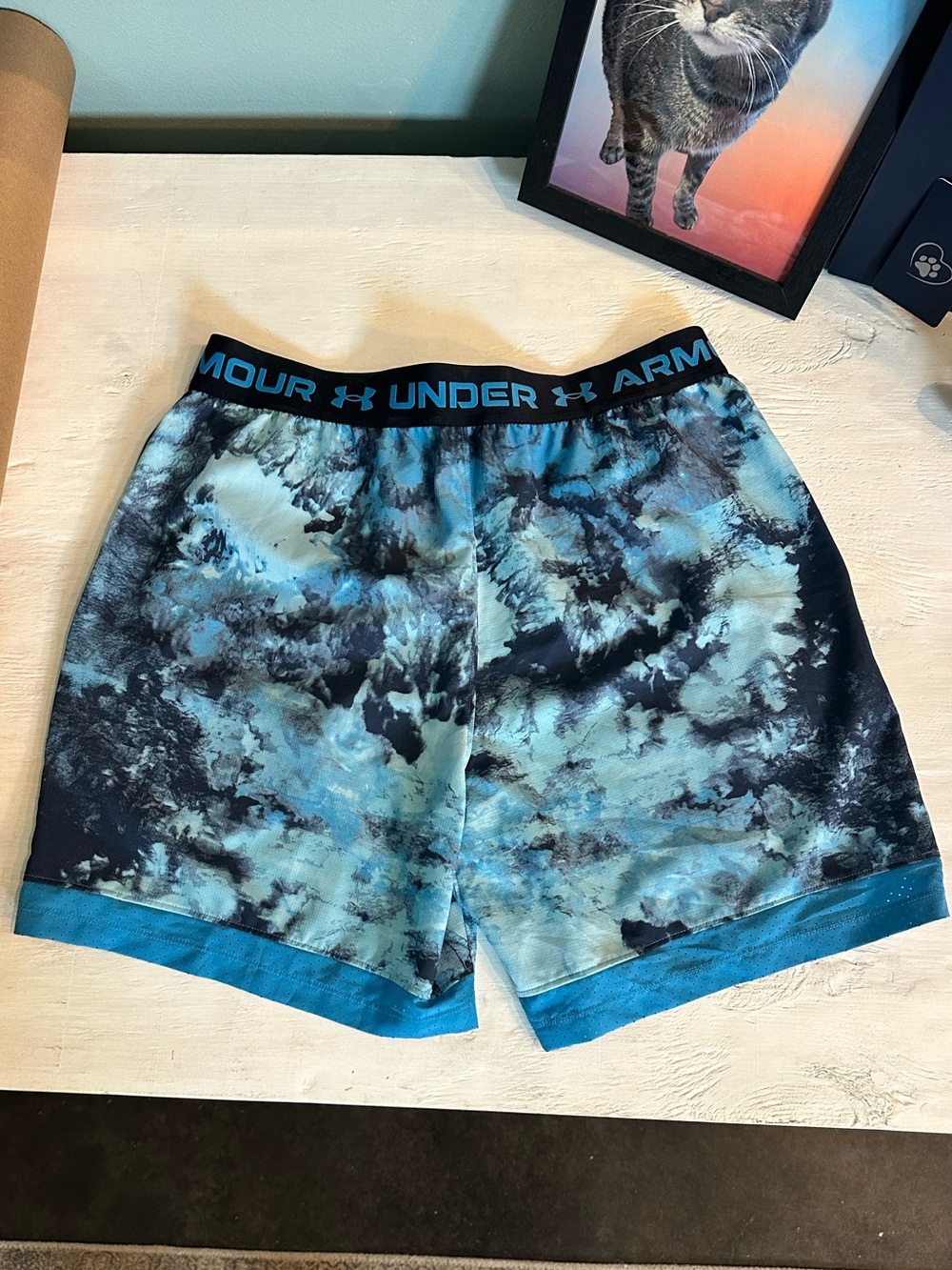 Under Armour UA Vanish Woven 6-Inch Printed Shorts - Tie Dye Blue - Picture 2 of 8